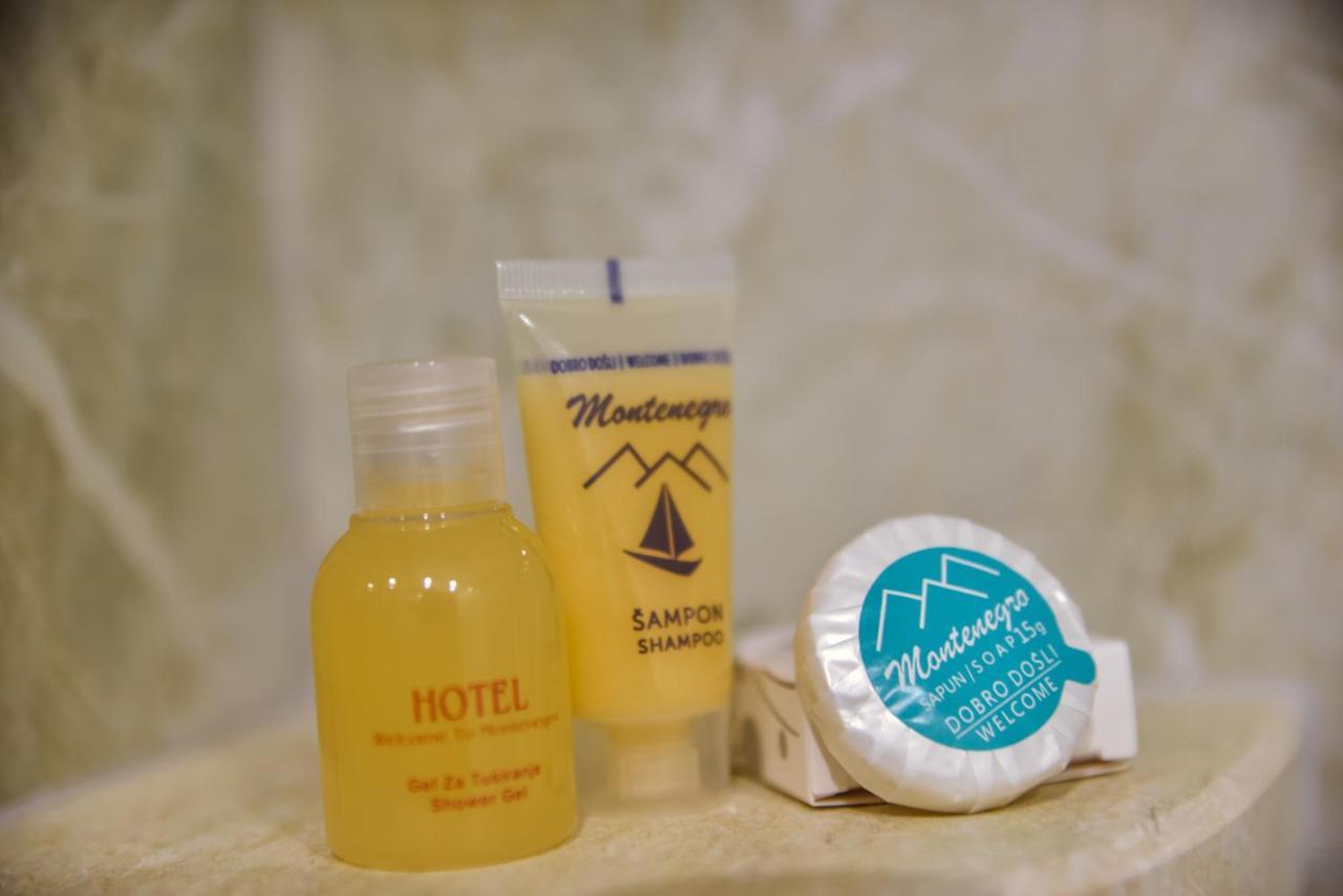 Heaven Lux Ulcinj Hotel Ngoại thất bức ảnh