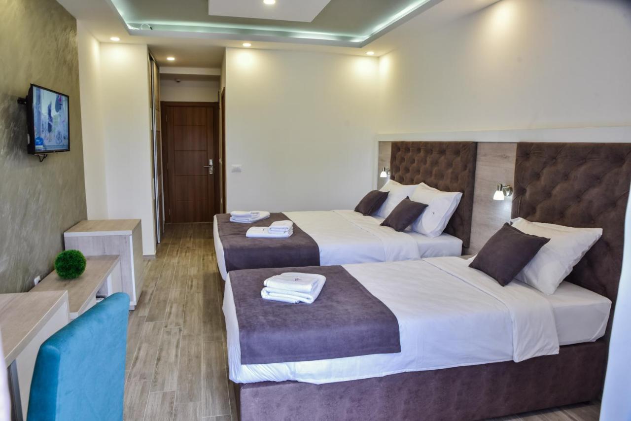 Heaven Lux Ulcinj Hotel Ngoại thất bức ảnh