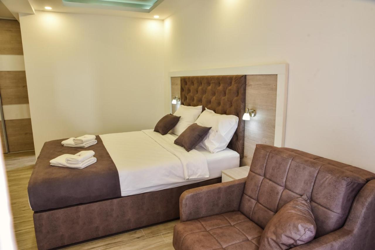 Heaven Lux Ulcinj Hotel Ngoại thất bức ảnh