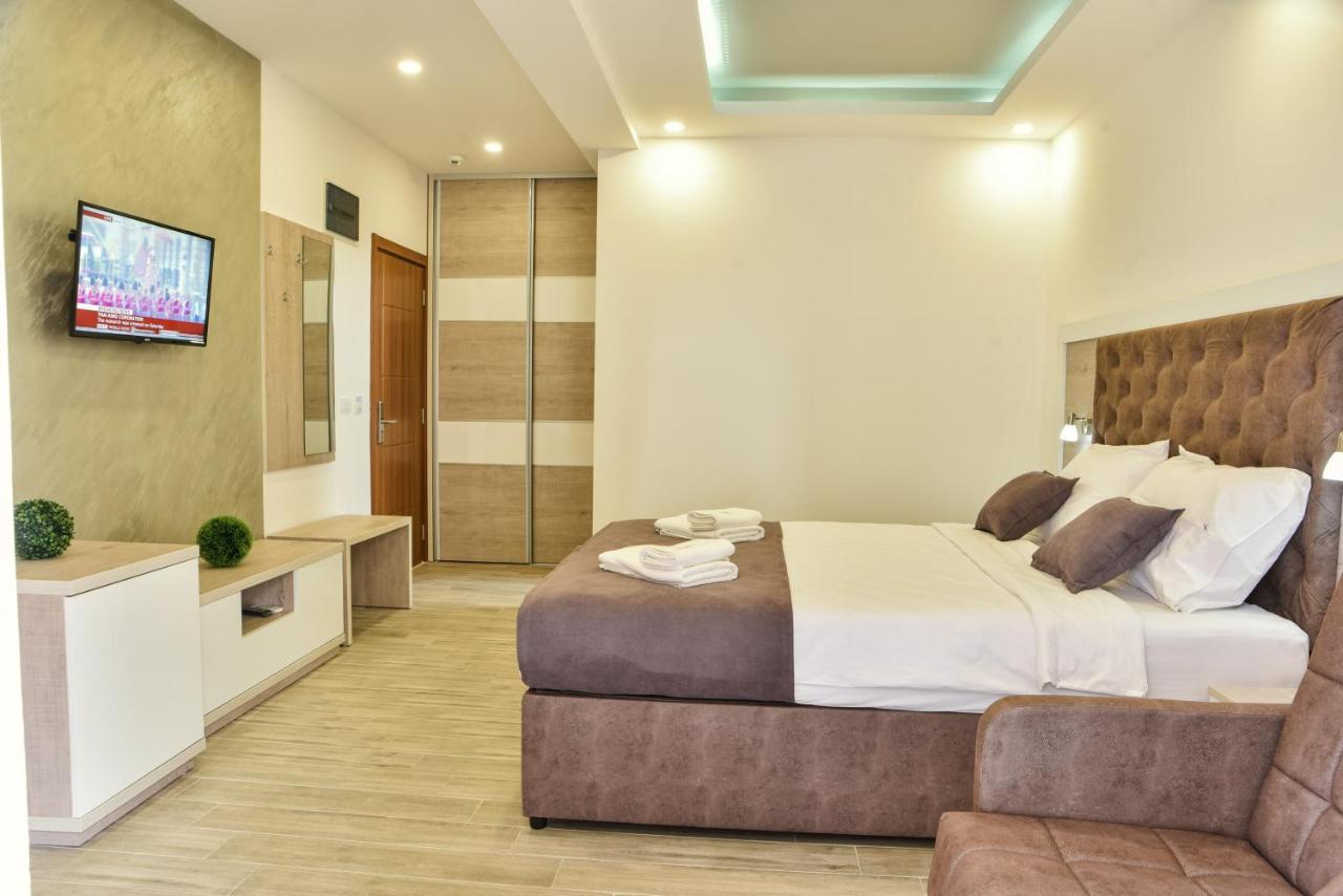Heaven Lux Ulcinj Hotel Ngoại thất bức ảnh