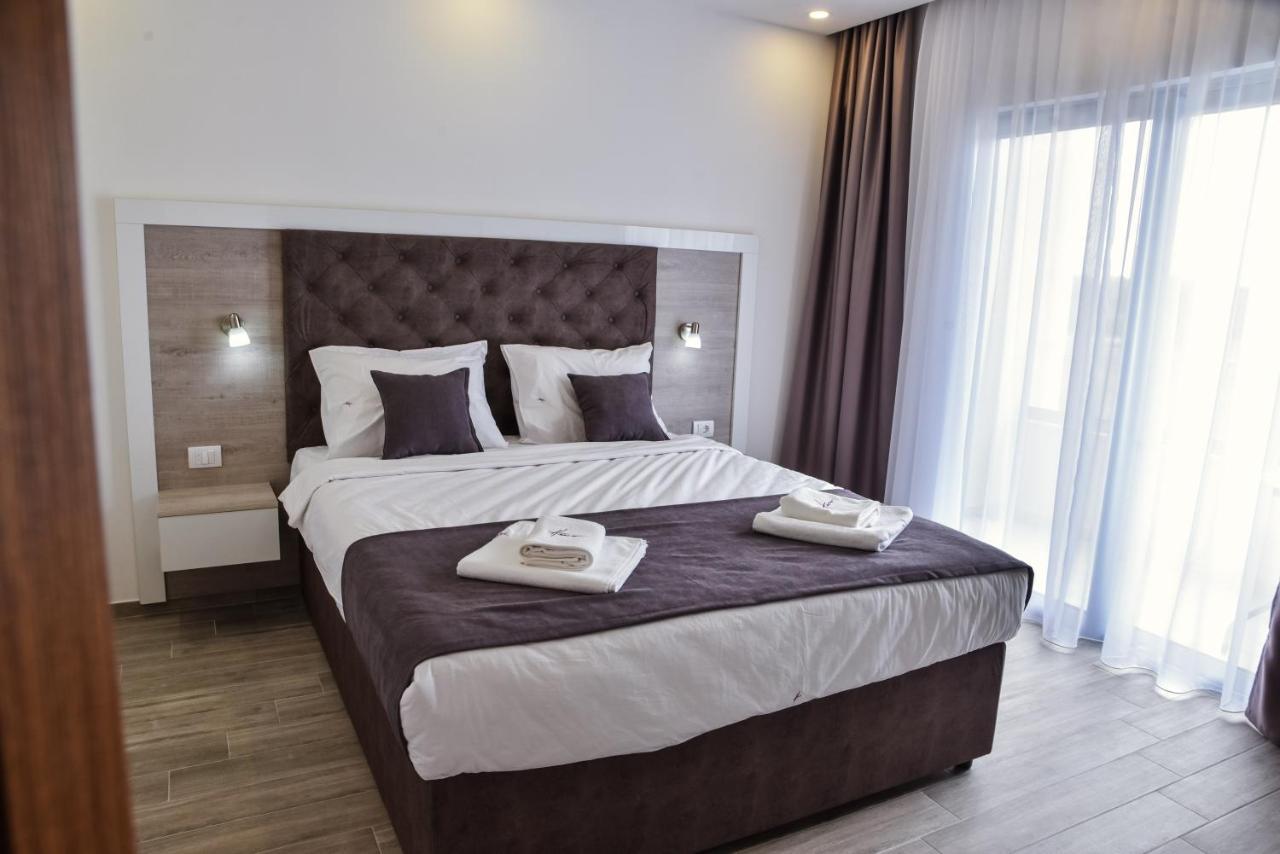 Heaven Lux Ulcinj Hotel Ngoại thất bức ảnh
