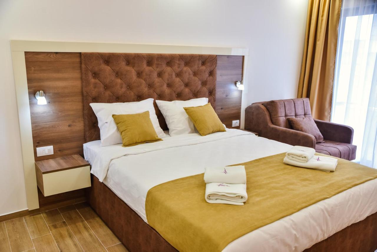 Heaven Lux Ulcinj Hotel Ngoại thất bức ảnh