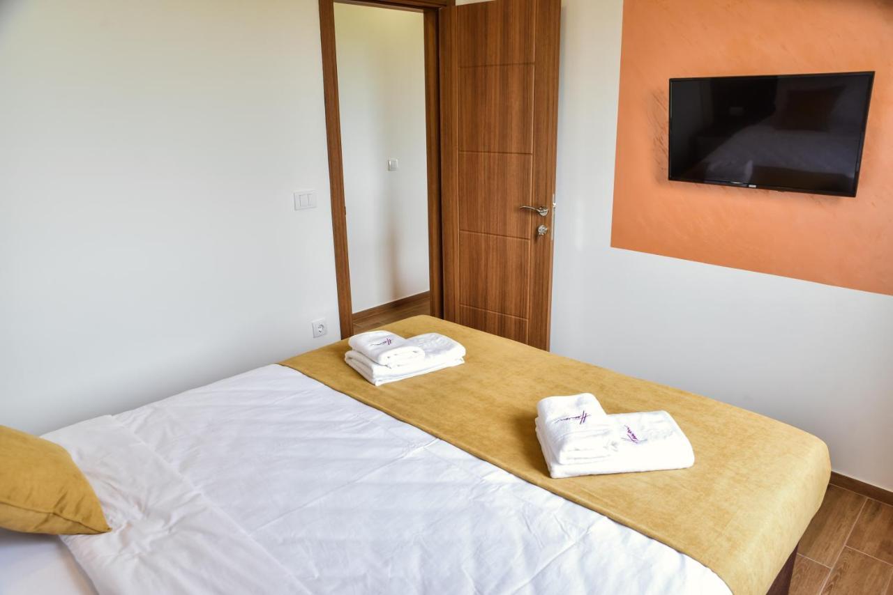 Heaven Lux Ulcinj Hotel Ngoại thất bức ảnh